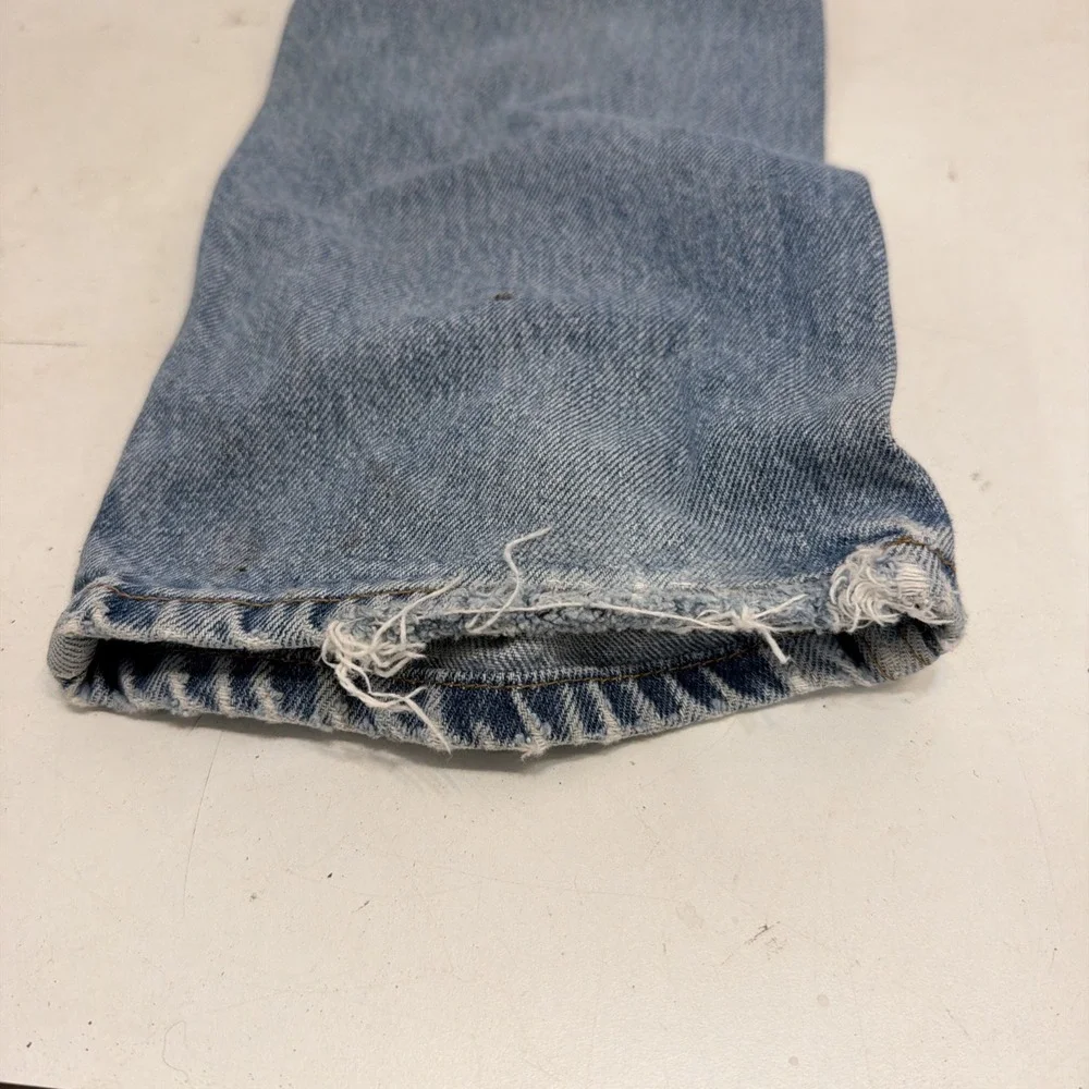 Levi's 550 Jeans Mens 34x31 Blue Denim Light Wash Relaxed Fit